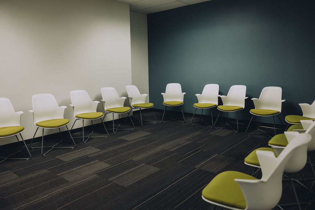 havenrise group therapy room